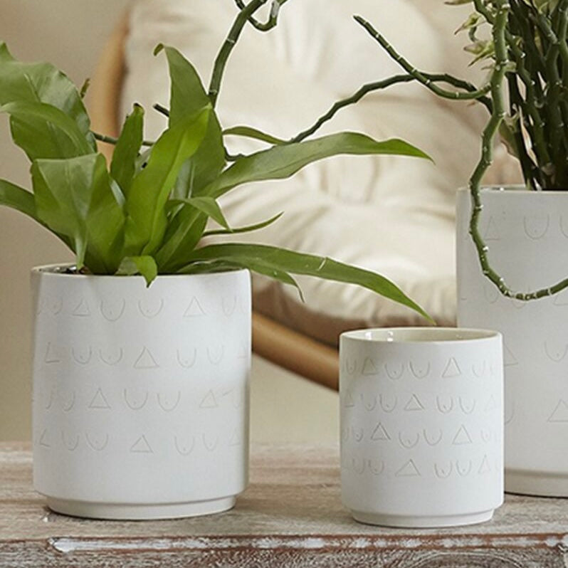 Triangles and Tatas Pot 4.5" x 4.75"