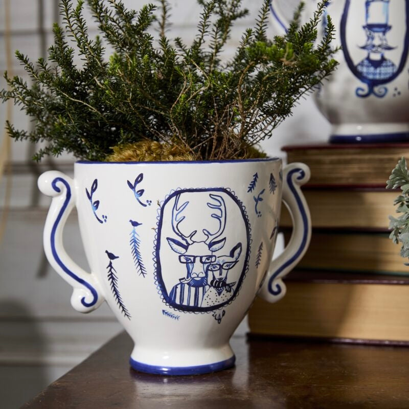 E+E Portrait Pot – Frankie & Margie 7.75" x 6" x 6"