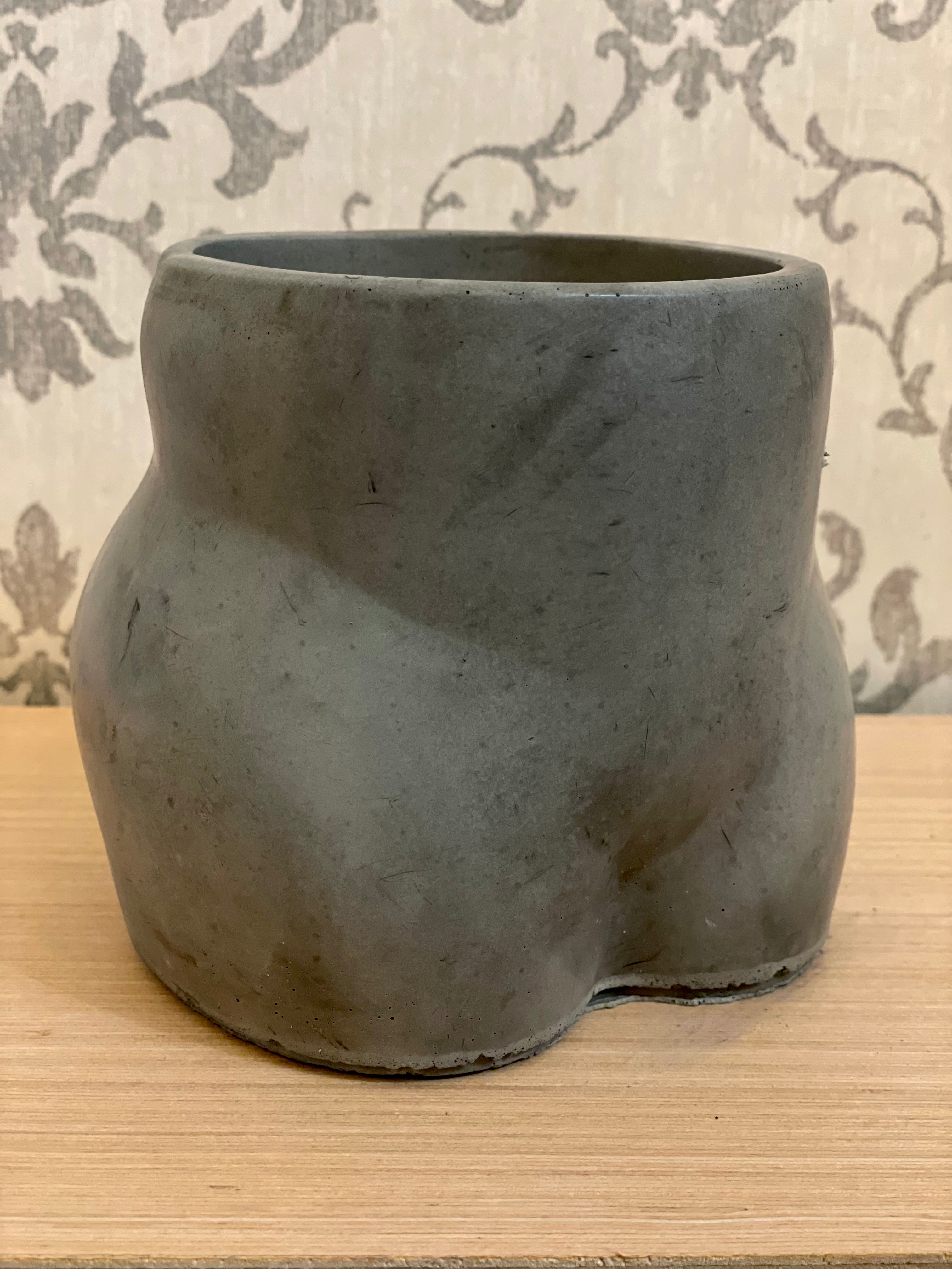 Fanny Concrete Planter