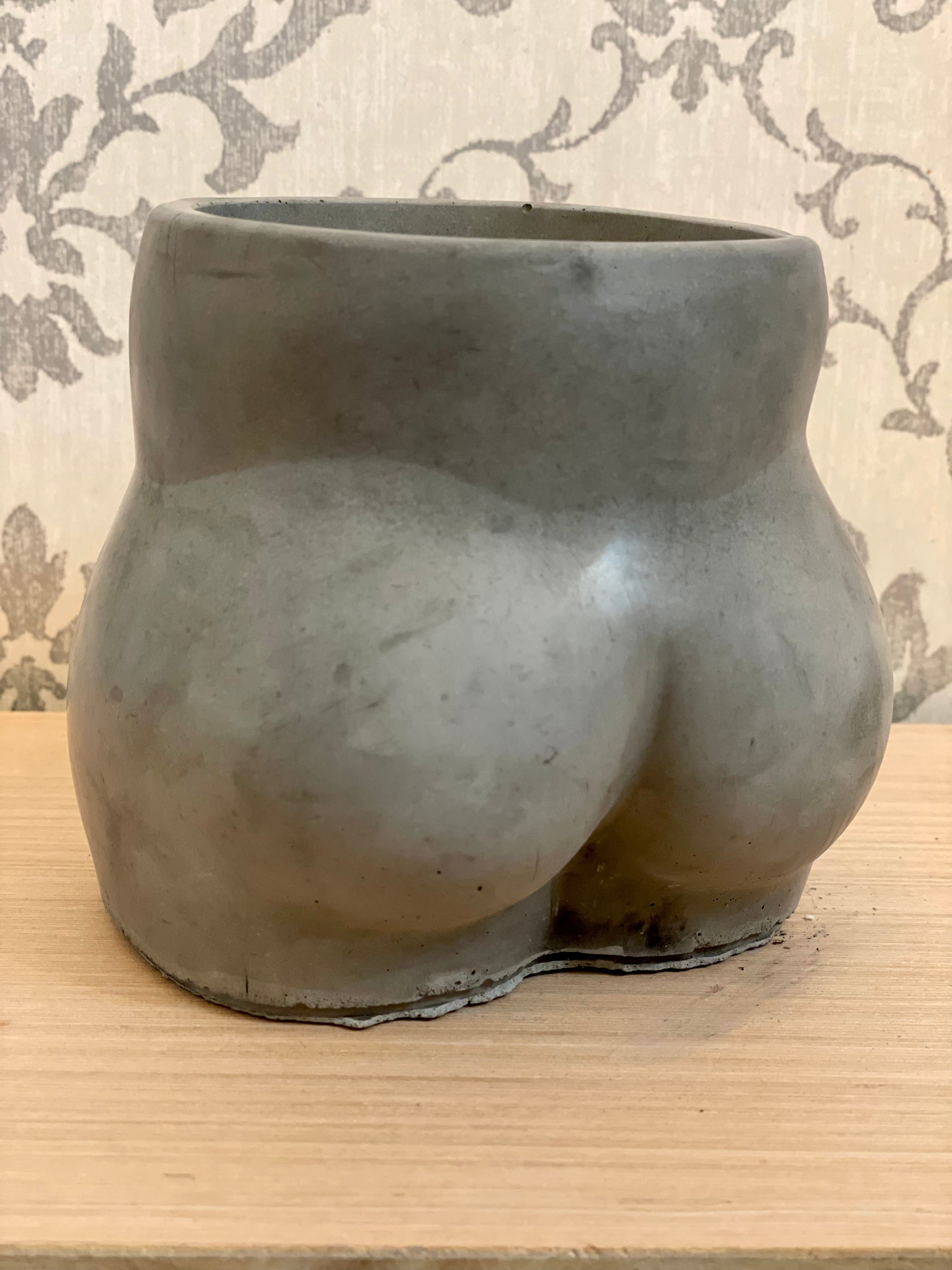 Fanny Concrete Planter