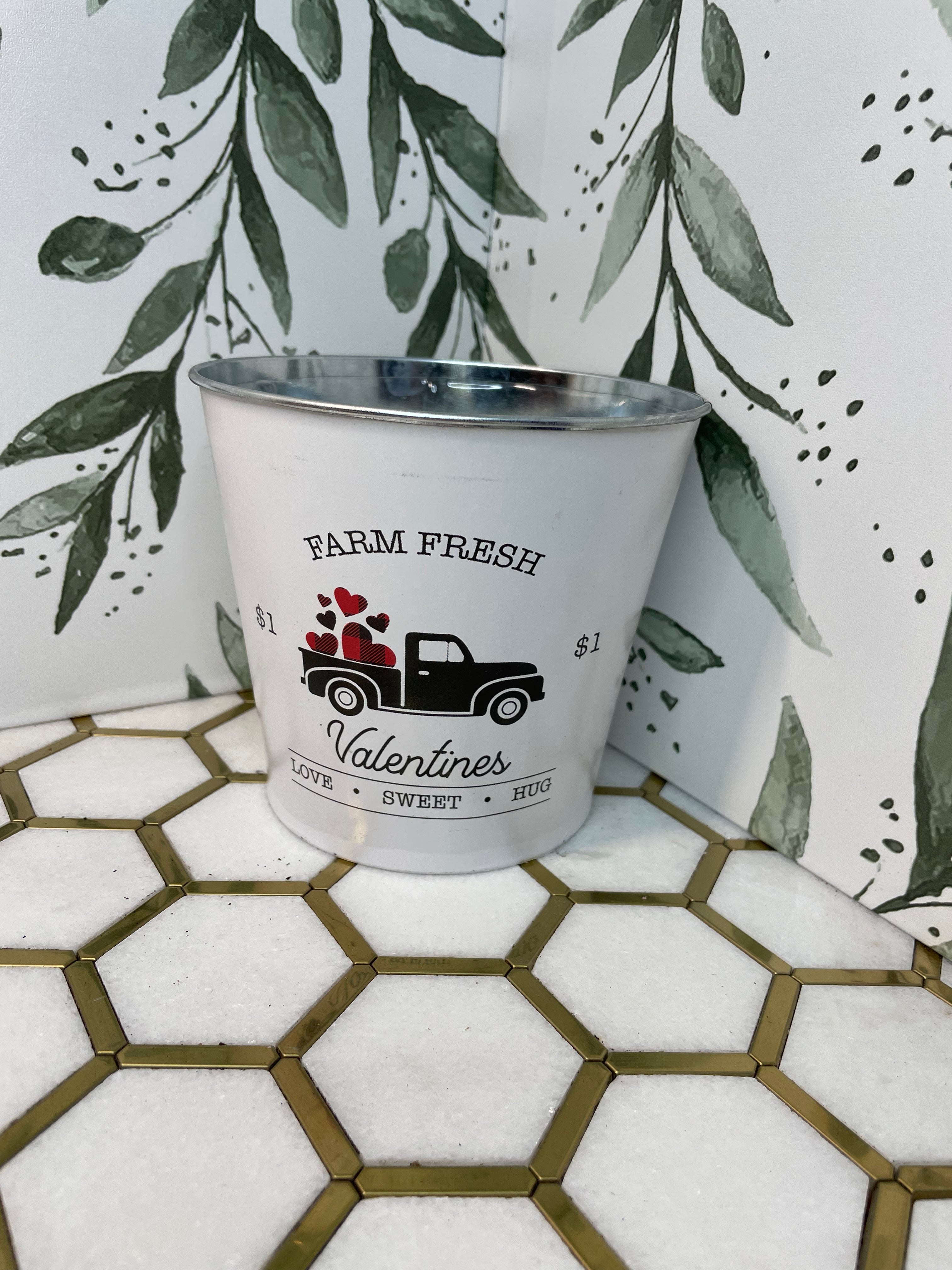 Valentines Tin Planters 4.5"
