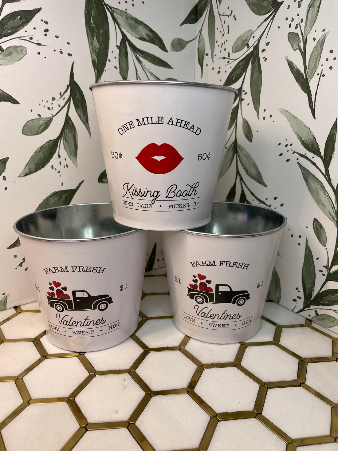 Valentines Tin Planters 4.5"