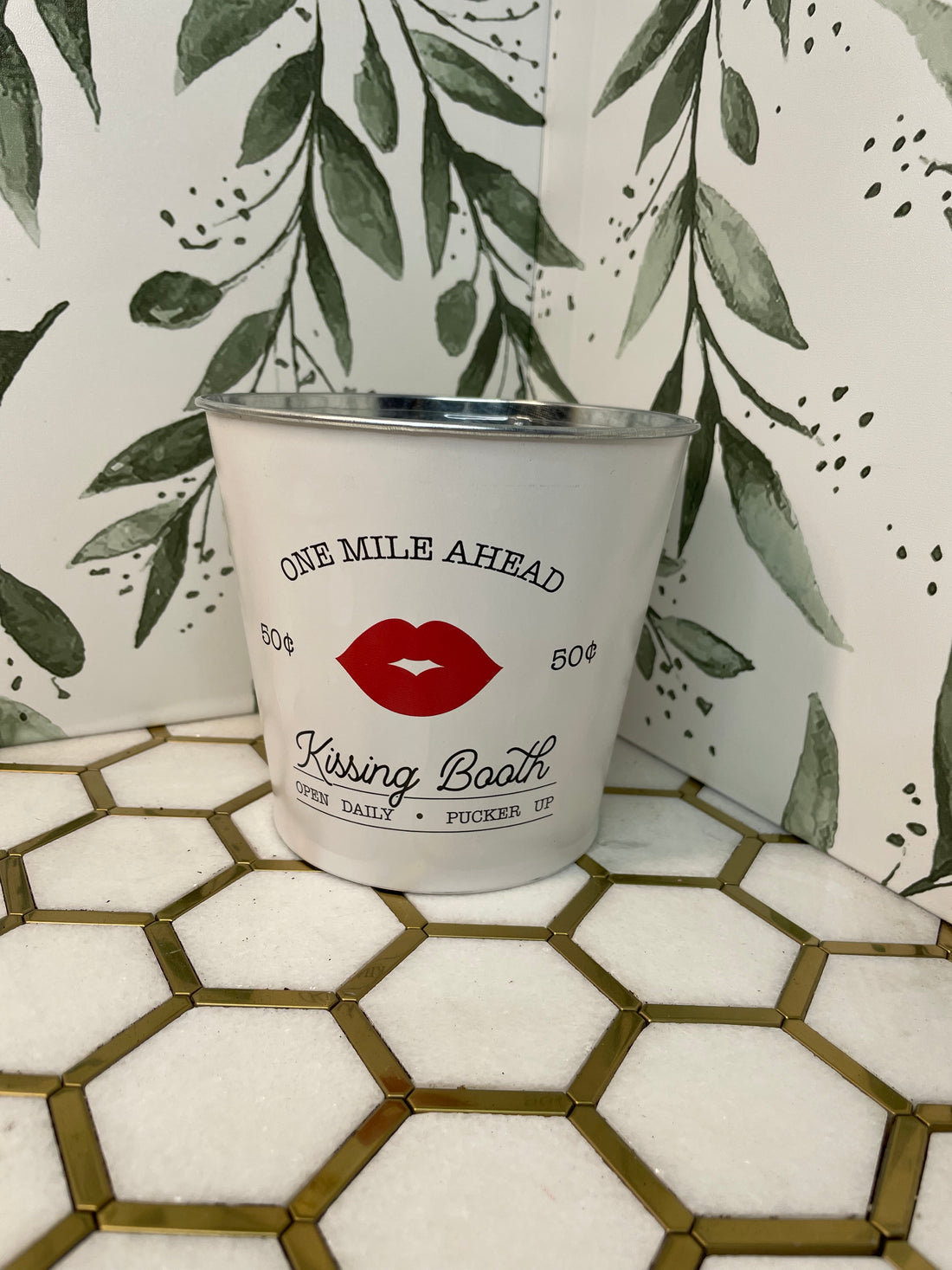 Valentines Tin Planters 4.5"